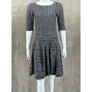 Ivanka‎ Trump Dress Womens Small Black Gray Knit Fit & Flare Stretch Minimalist